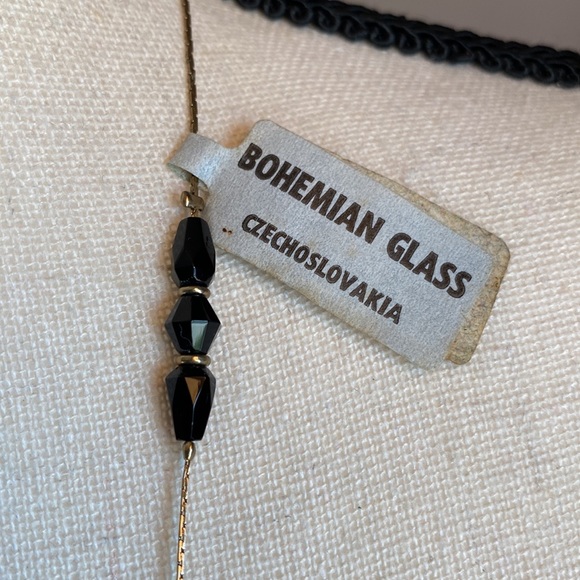 VINTAGE BOHEMIAN GLASS 🆕 NWT Czechoslovakia glass bead gold tone necklace - Picture 4 of 4